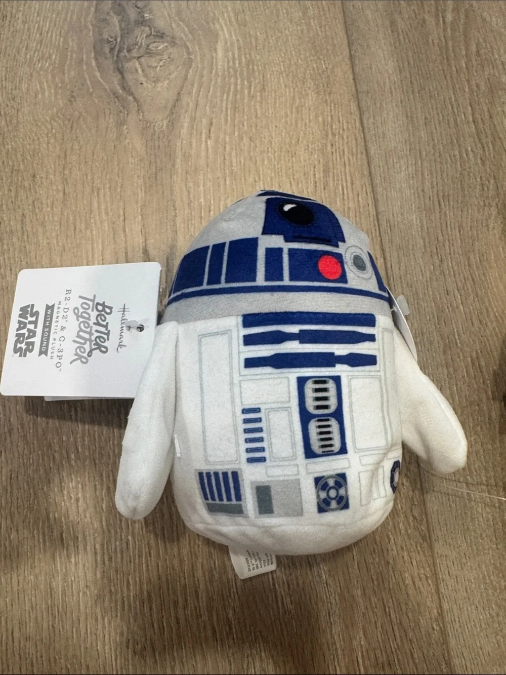 NWT Hallmark White & Gold Droid Magnetic Plush Pair - R2-D2 & C-3PO